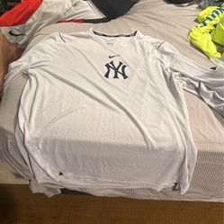 nike grey new york yankees dri-fit baseball long sleeve shirt 