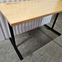 WORK OFFICE TABLE DESK VERY STURDY 