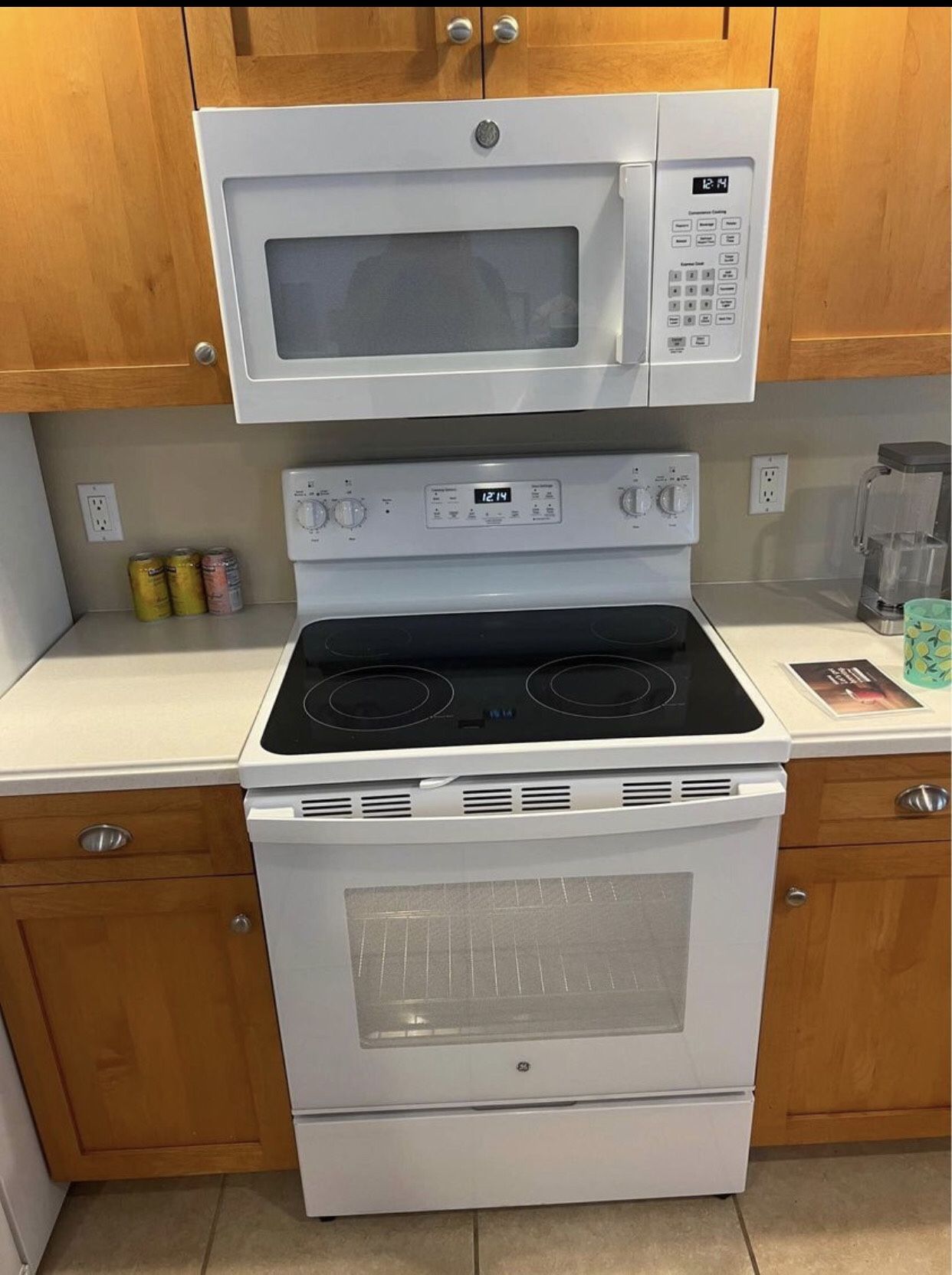Fridge stove dishwasher and microwave