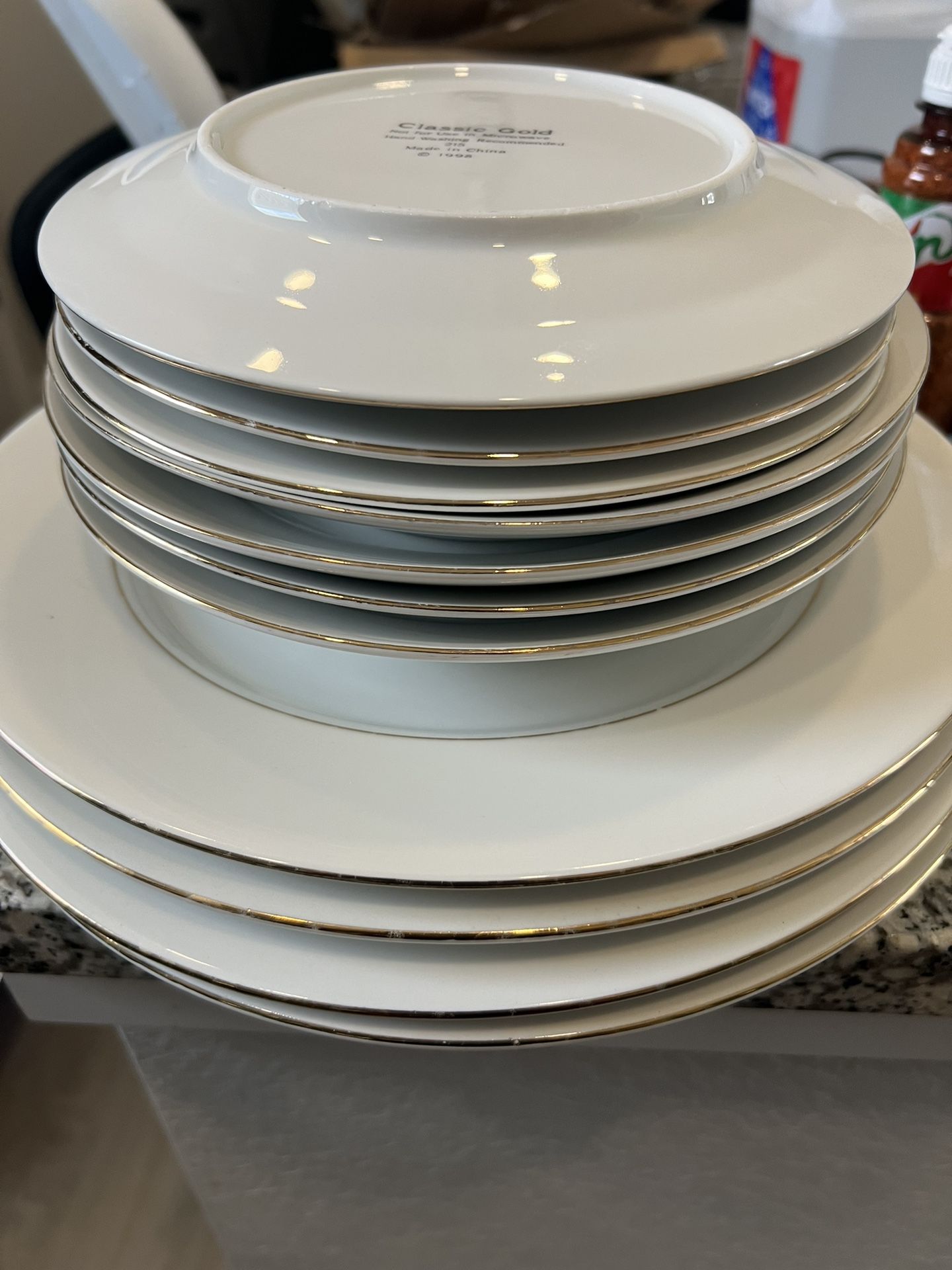 China Set (bowls & plates)