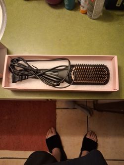 Megawise ionic hair straightener brush