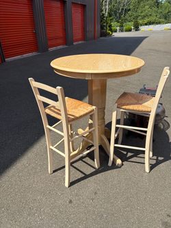 Pub Table with 2 chairs