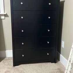 Black 5-Drawer Dresser