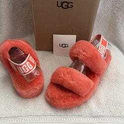 New🙋‍♀️Ugg Slippers Size 6 Color Coral 🪸 Authentic 100% For Woman’s 