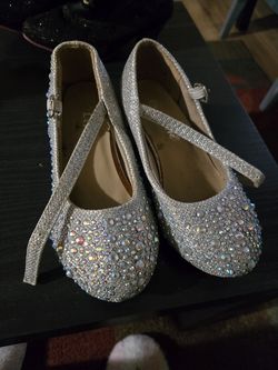 Kids shoes size 12