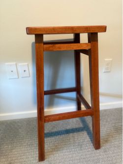 Wood Accent Side Table – Great Condition