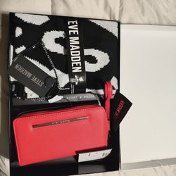 Steve Madden Ladies Scarf And Wallet Set