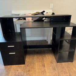 Black Desk