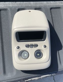 03-07 Silverado Overhead Console With Garage Door Opener