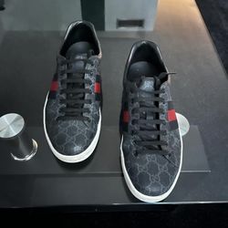 Gucci Shoes For Man Size 9.5 