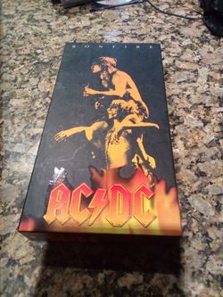 AC/DC Bonfire 4 Disc collector Box