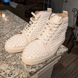 Christian loubs Red Bottoms