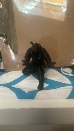 Ninja pen holder