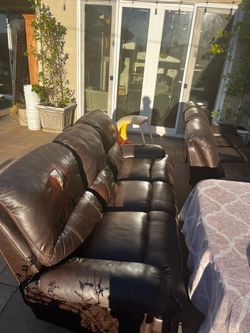 2 reclining sofas