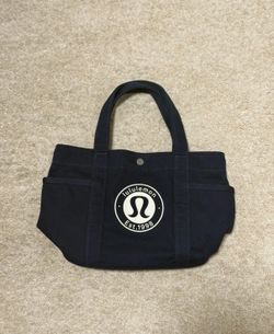 Lululemon multi daily canvas tote bag