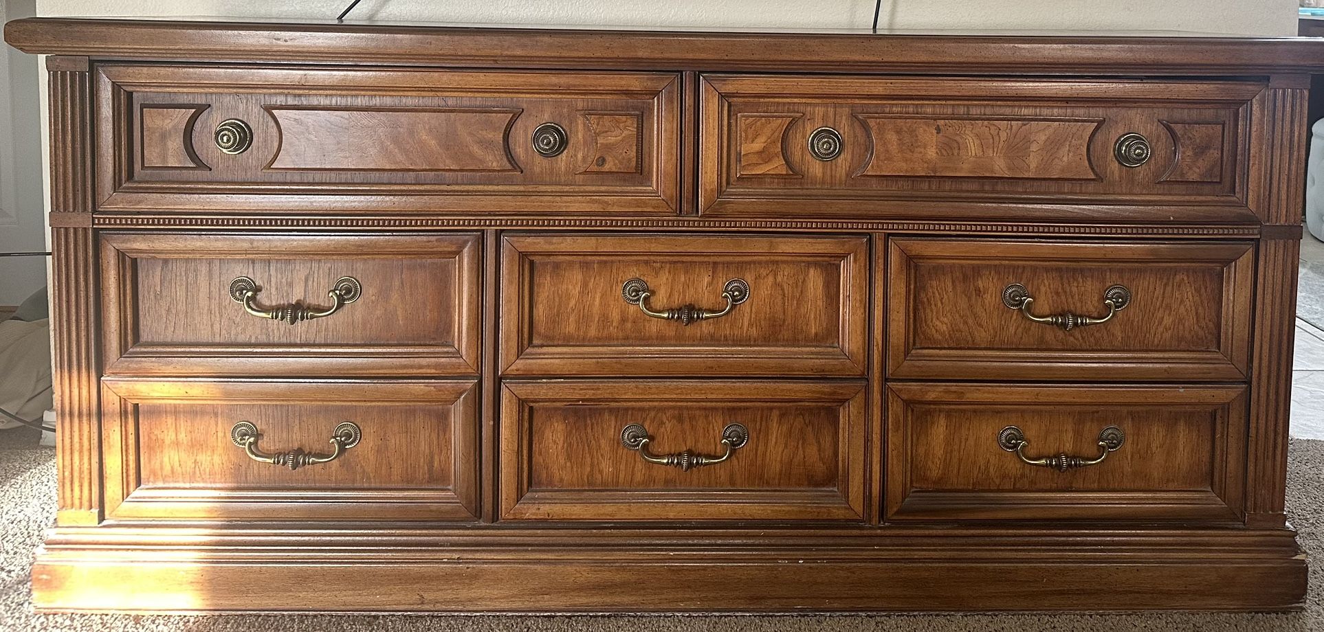 Dresser And Nightstands.