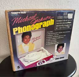 Michael Jackson 1984 Vanity Fair Phonogram Record player with box