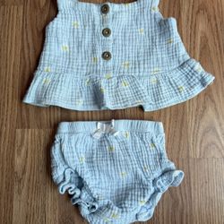 Blue Set with Daisies