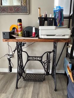 SINGER Wood Top Handmade table