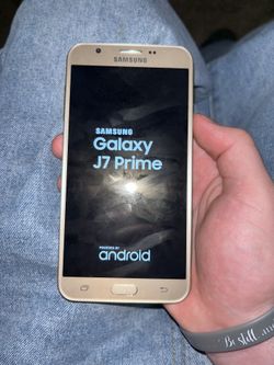 gold Samsung Galaxy J7 Prime smartphone