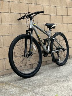 Mongoose Ledge 31 mountain bike full suspension 29er