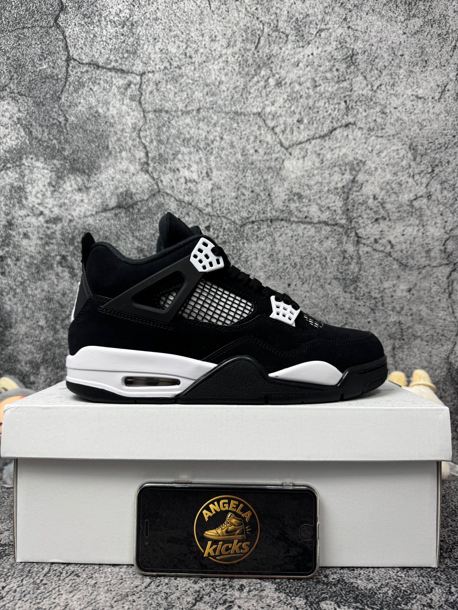 Jordan Air Jordan 4 Retro "White Thunder" 