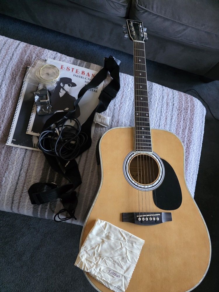 Esteban A-100 ACOUSTIC GUITAR with case, instruction booklets, Extras