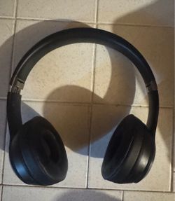 beats solo 4 headphones