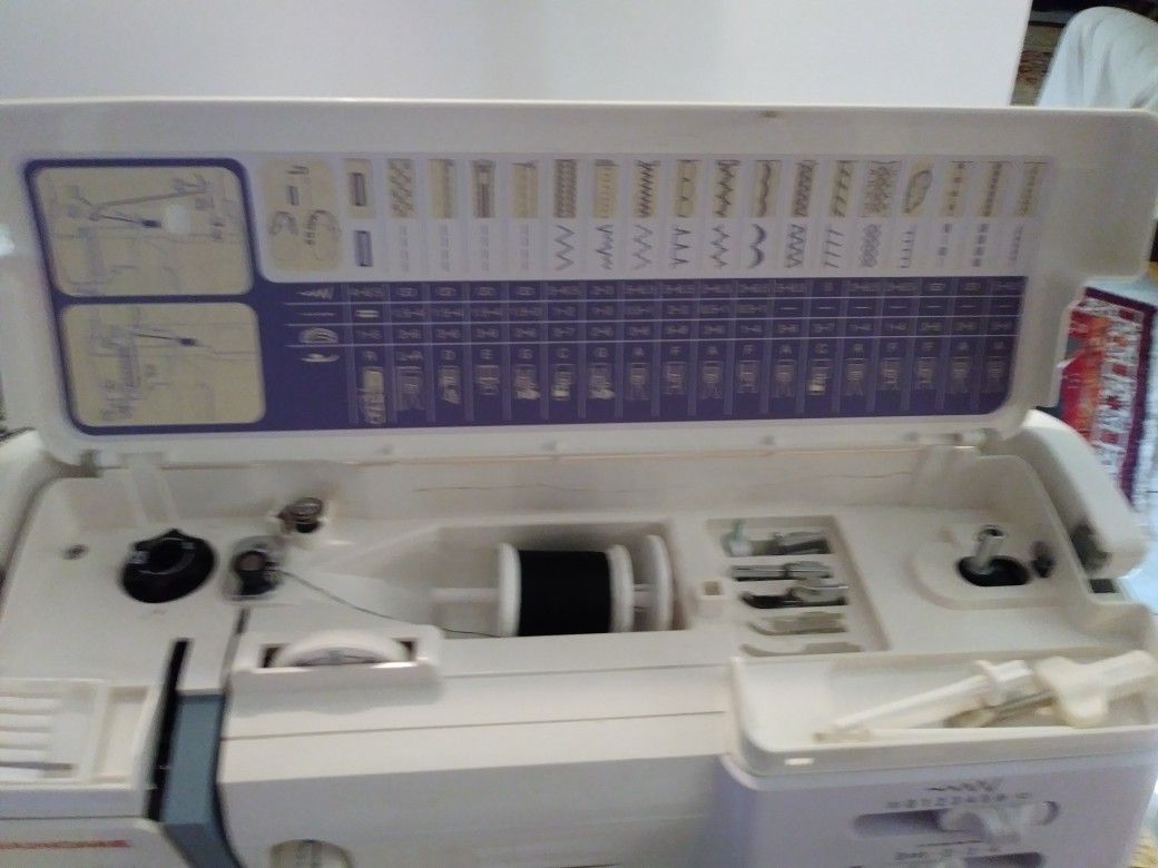Janome Qc 6019 sewing machine for Sale in Spring Hill, FL OfferUp