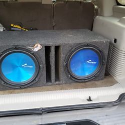 Audiopipe TXX-APA-12BL (Blue)
1600W 12" Dual TXX-APC 12" Series Dual 4 ohm