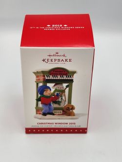 Hallmark Keepsake Ornament 2015 Christmas Window Series Tammy's Tune Shop - E12