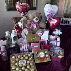 Valentines Gift 🎁 Available Victoria Secret Perfume Lotion 