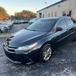2017 Toyota Camry  XLE