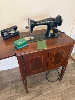 FIRM PRICE Singer Model 15 Sewing Machine Vintage 1930’s SN AF209311 Works