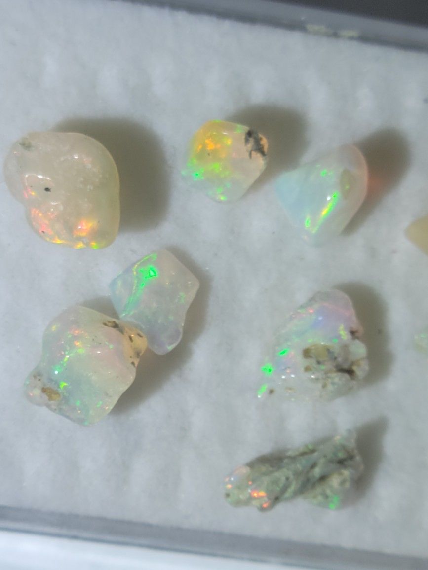 10pcs ETHIOPIAN FIRE OPAL COLORFUL LOT NATURAL POLISHED