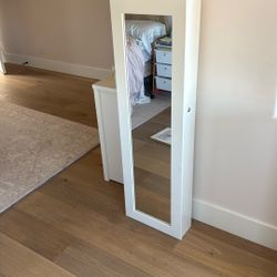 Jewelry armoire 