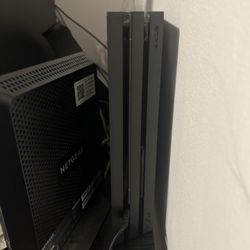 PS4 PRO, 1TB , PRE-OWNED