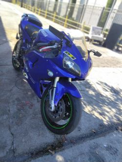 2001 yzf R1 Trade for a car
