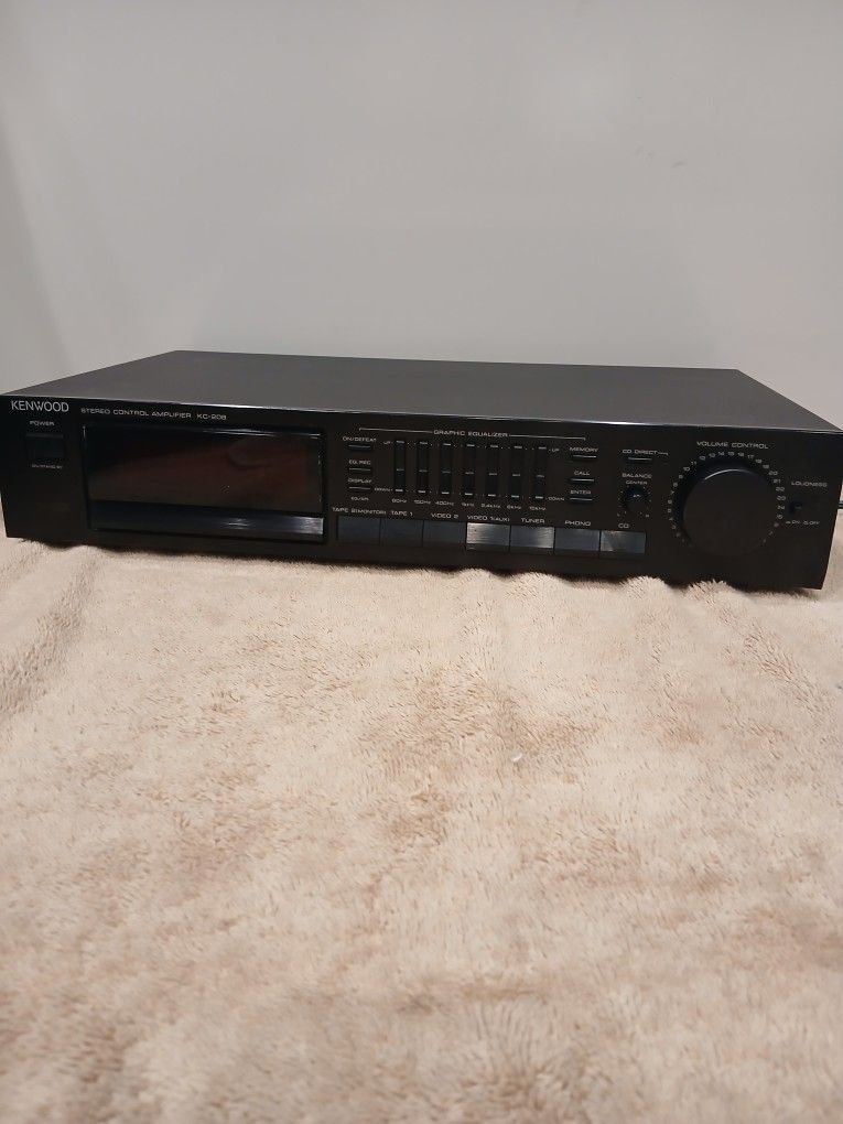 Kenwood KC-208 Preamplifier