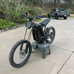 2025 Surron Light Bee X