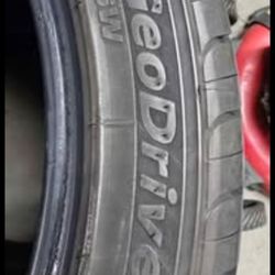 GeoDrive tires 225/45R19