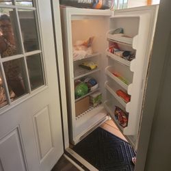 Freezer And Diner Room Bureau