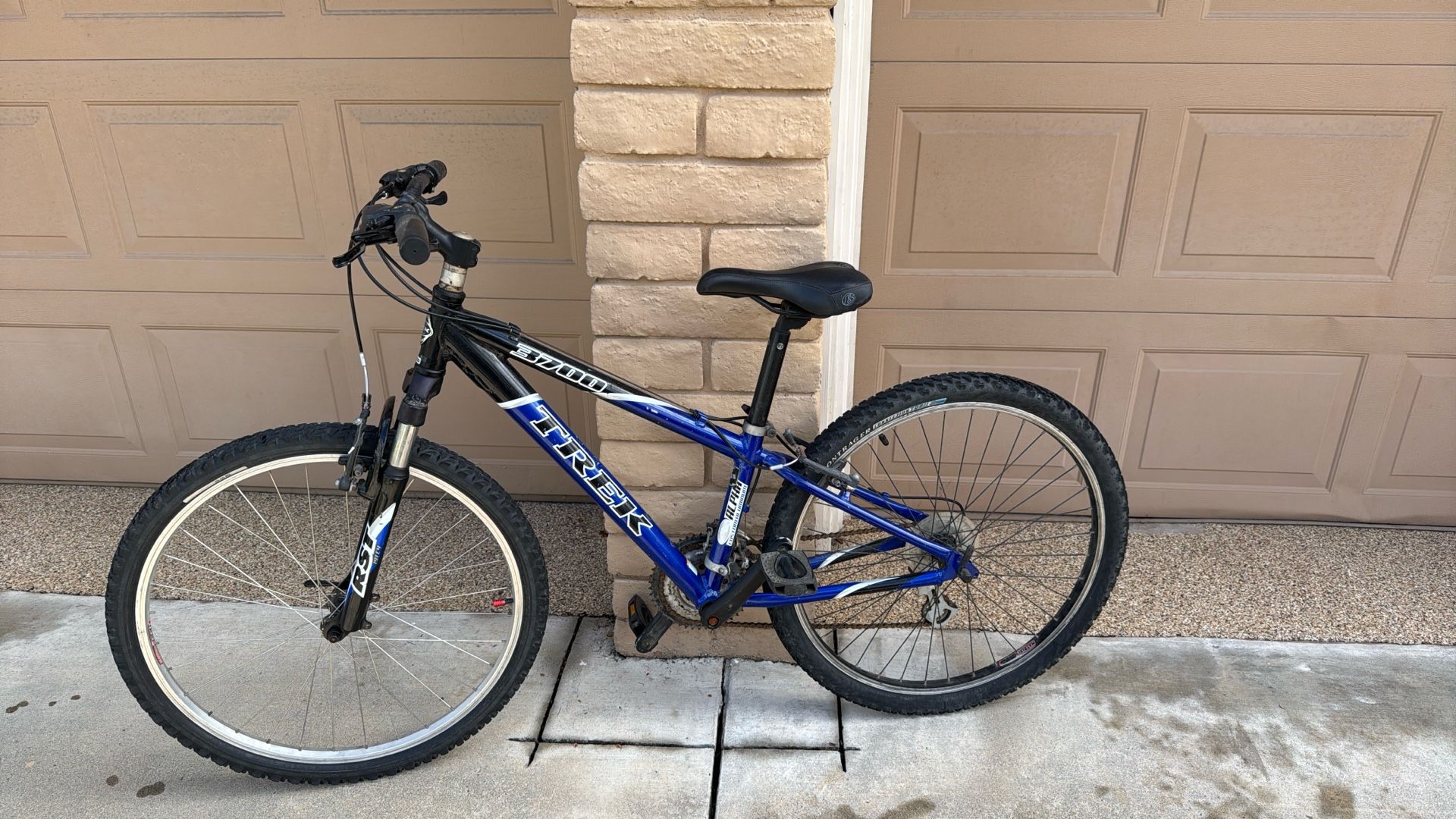 Trek 3700 Mountain Bike