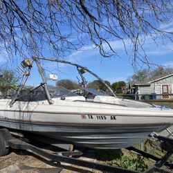 Bayliner Boat