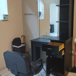 Station ,mirror, Chair