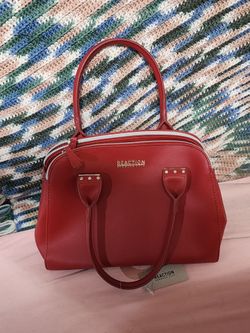 NWT Kenneth Cole Reaction Purse