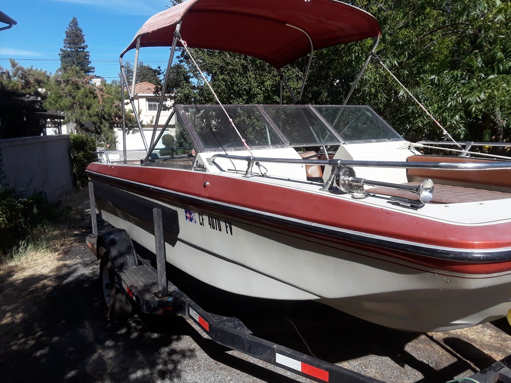 18 ft Tri Hull