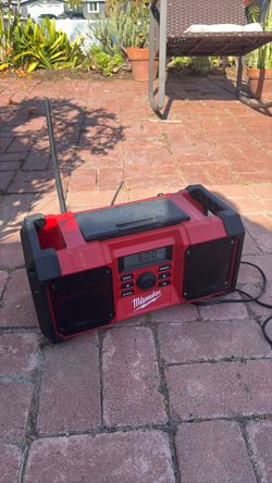 Milwaukee jobsite radio
