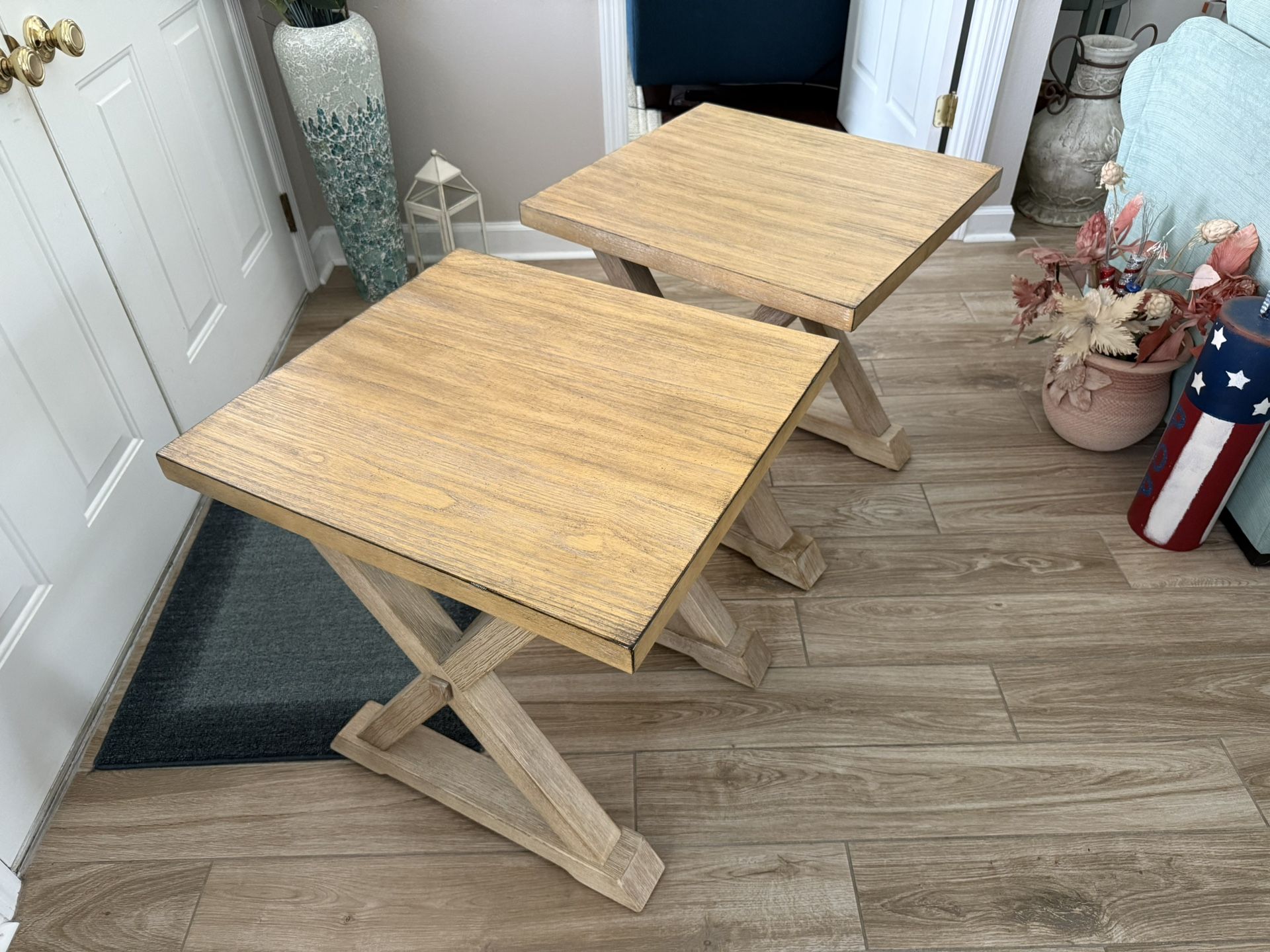 Sofa End Tables 23.75”x22”x24.25”H
