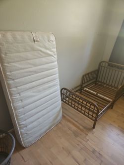 small bed for maximo 6 year old free